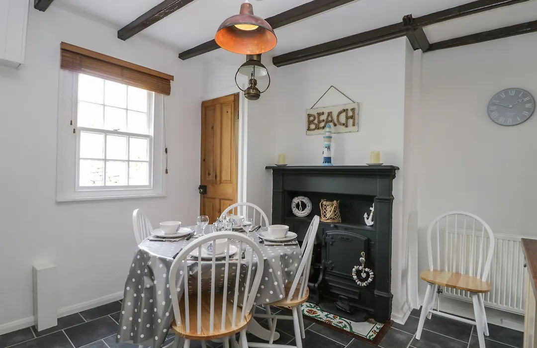Pebble Cottage-1