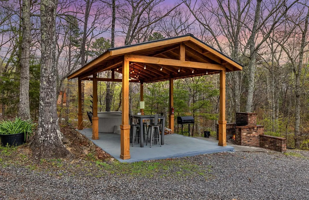 Bluff Mountain Bungalow Home-1
