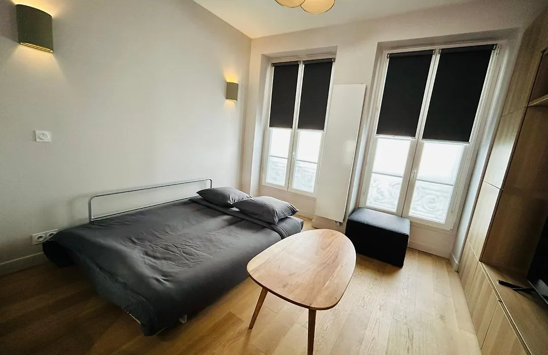 Enghien - New Studio Fully Furnished-1
