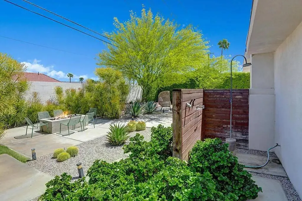 Pink Sands-1