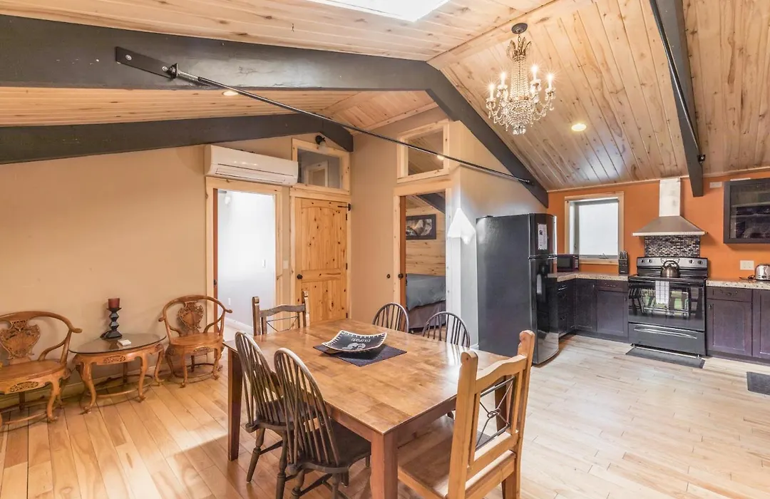 Lotus Mountain Suites The Gallery-1