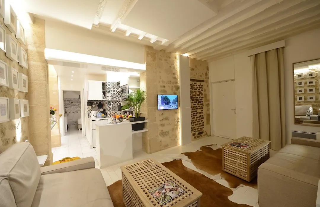 Les Patios Du Marais 2-1