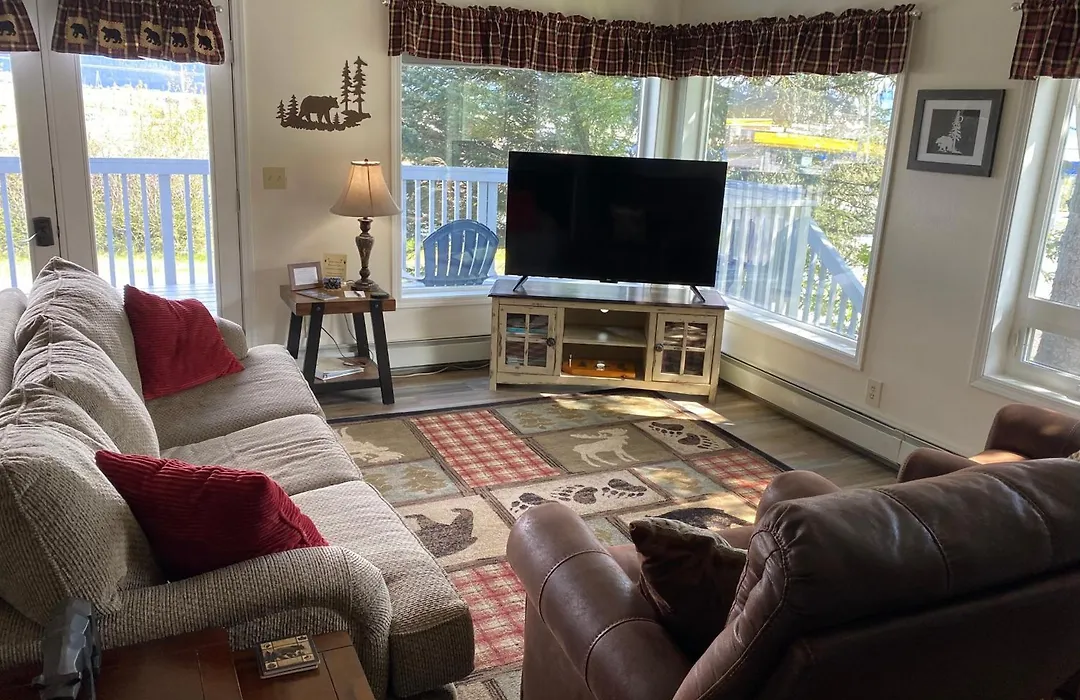 Bears Den Alaska Lodging-1
