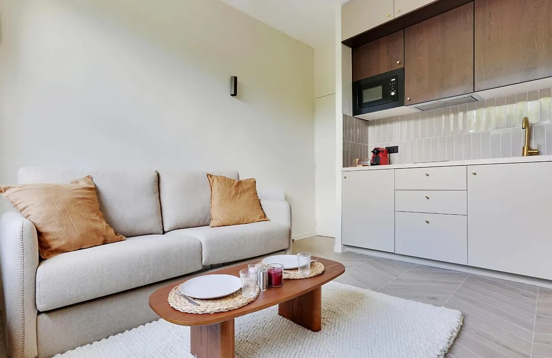 Voltaire - Republique Luxury Apartment-1