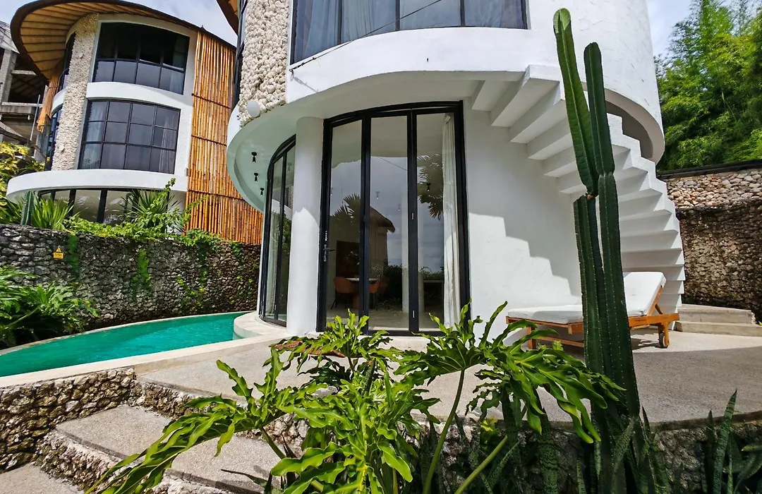 Hillstone Luxury Village-1
