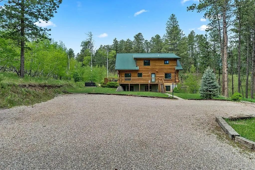 Peaceful Valley Hideaway-1
