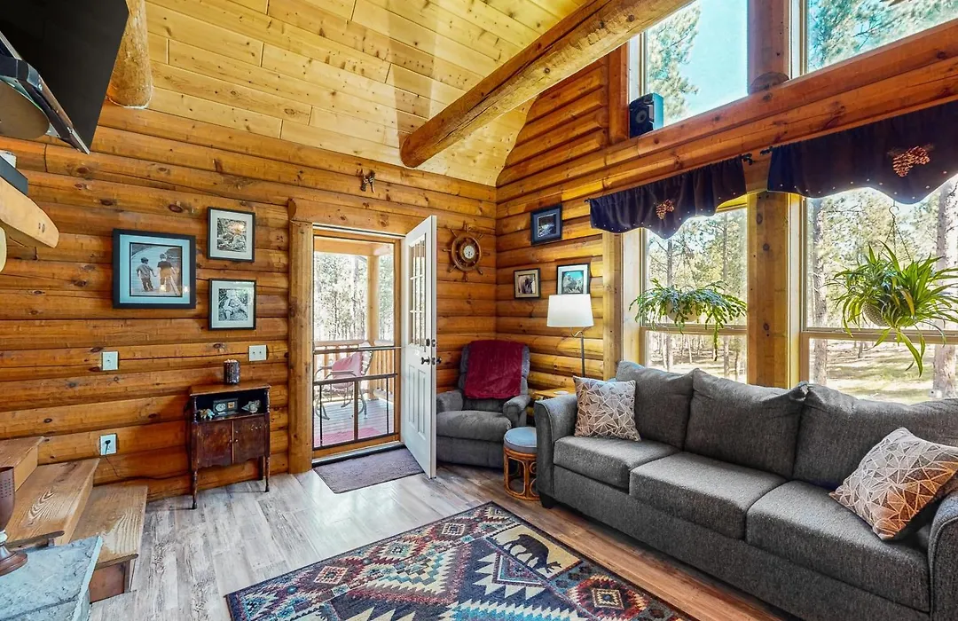 Castle Rock Retreat-1