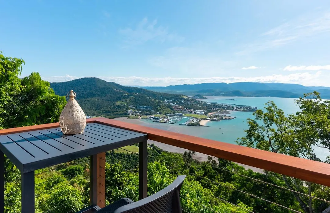 Parc Exclusif, Airlie Beach - 360 Island Views From A Mountain Top-1