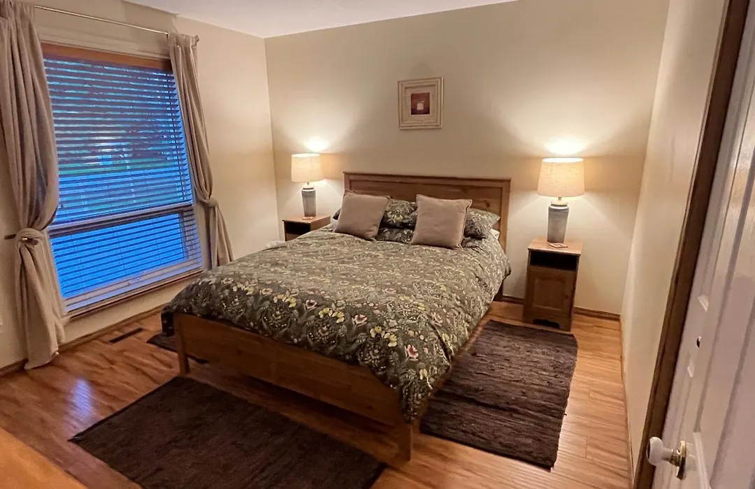 Bear Paw Lodge-1