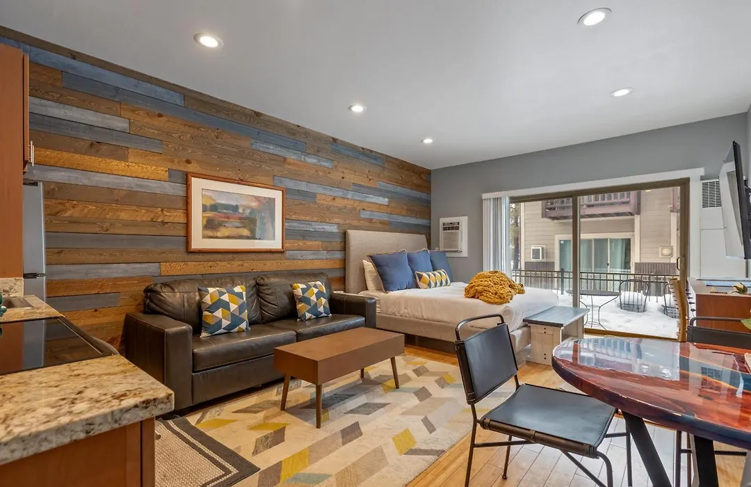 Pool & Hot Tub Access: Park City Studio W/ Balcony-1