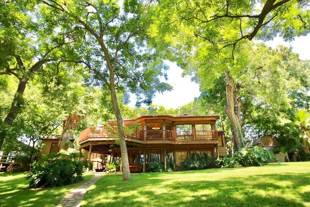 The River Haven - Sleeps 32 - On Guadalupe River-1