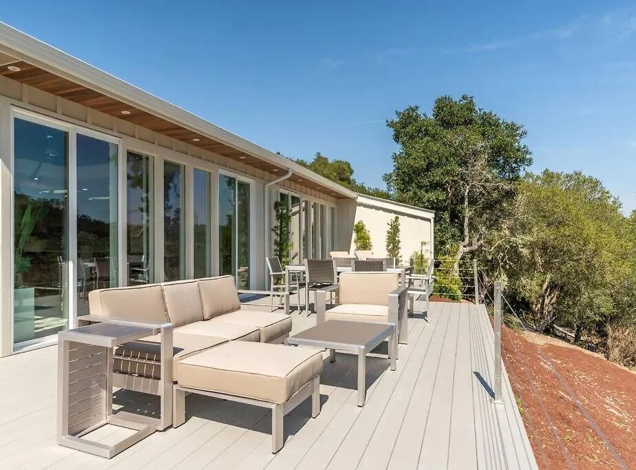 Carmel Hideaway - Modern Luxury-1