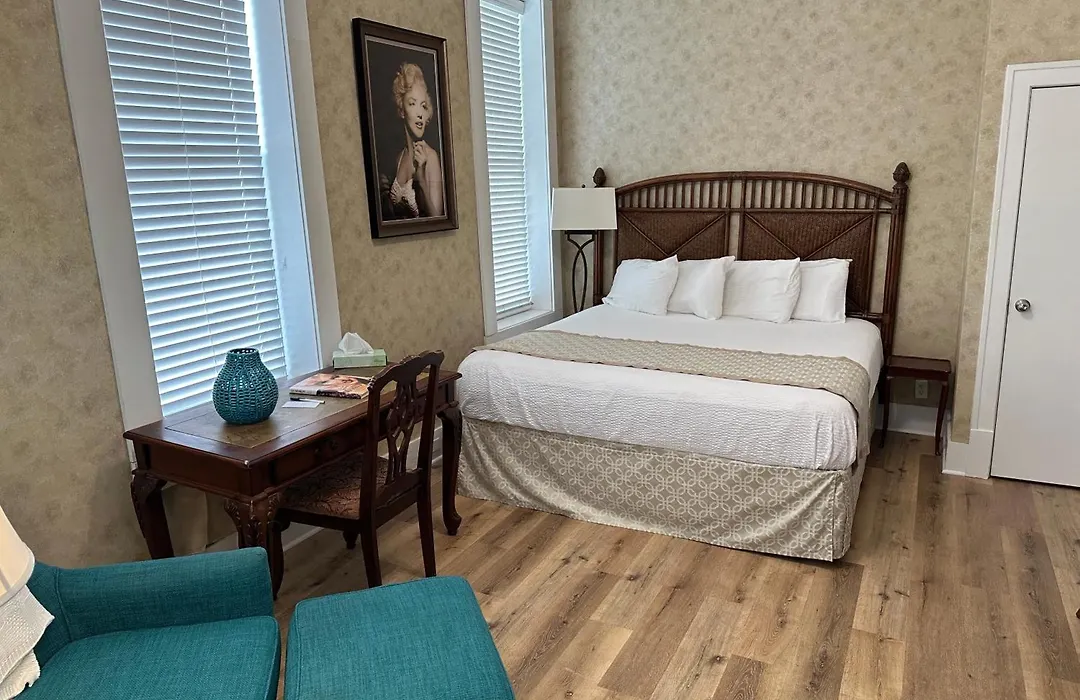 Island House Historic Vacation Rentals-1