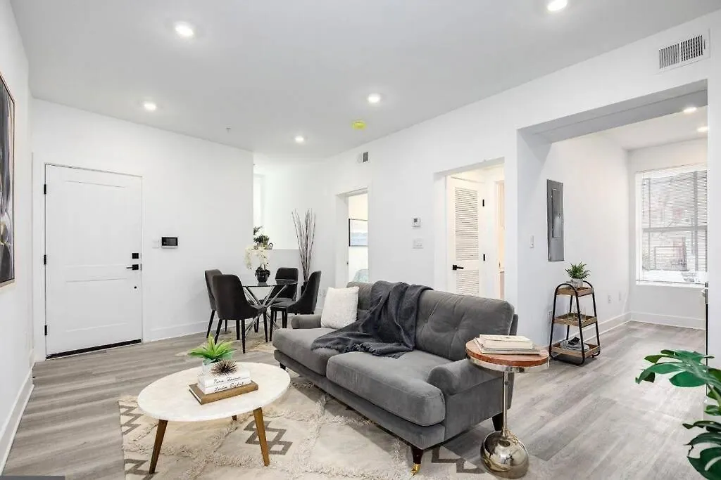 Amazing Capital Hill Apt , Step Away Gym, Shopping-1
