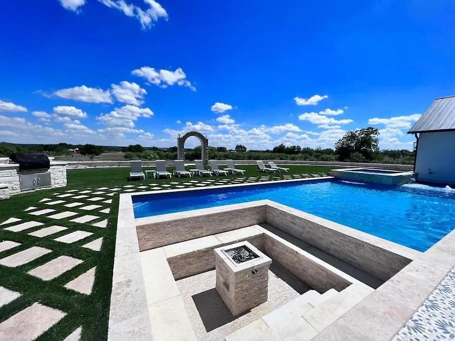 The Villa At The Retreat-1