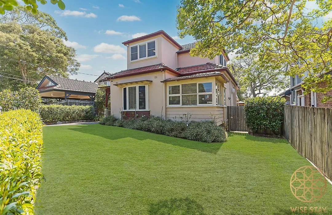 Greenwich Luxury Near Wharftraincbd Steps To Sea-1