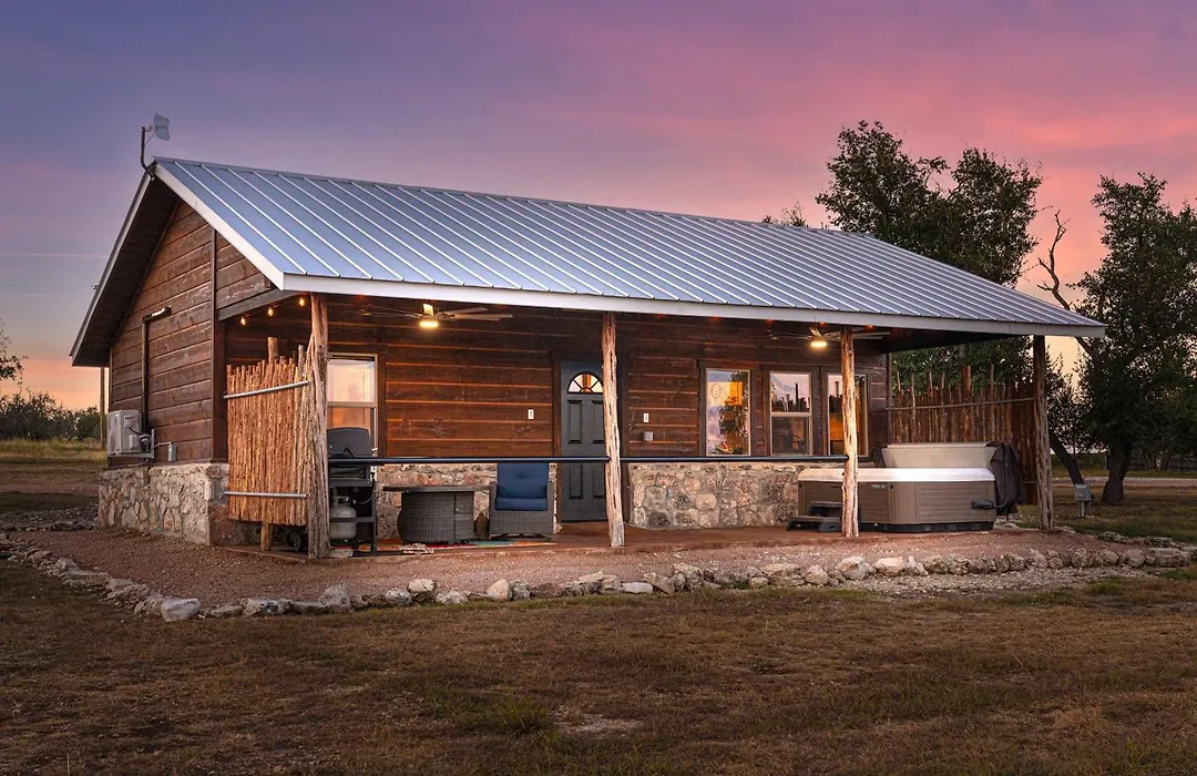 Rockin' R - Shooting Star Cabin-1