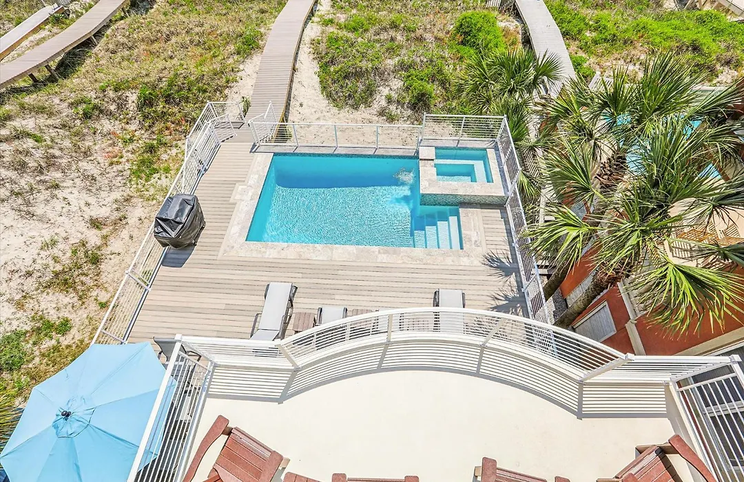 9 Singleton Beach Place- Renovated, Oceanfront, Pool, Elevator, Free Activities Included-1