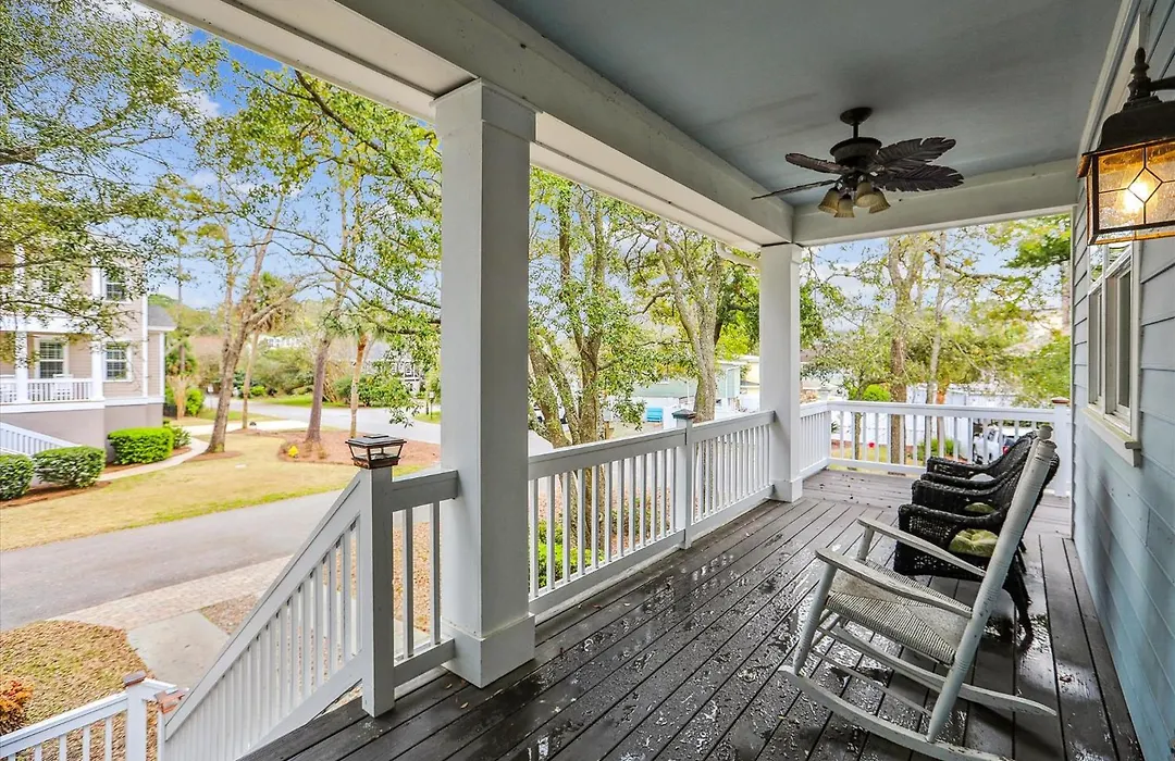 13 Moonshell Rd- Near Ocean,Huge Pool,Fully Fenced Backyard! Free Activities!-1