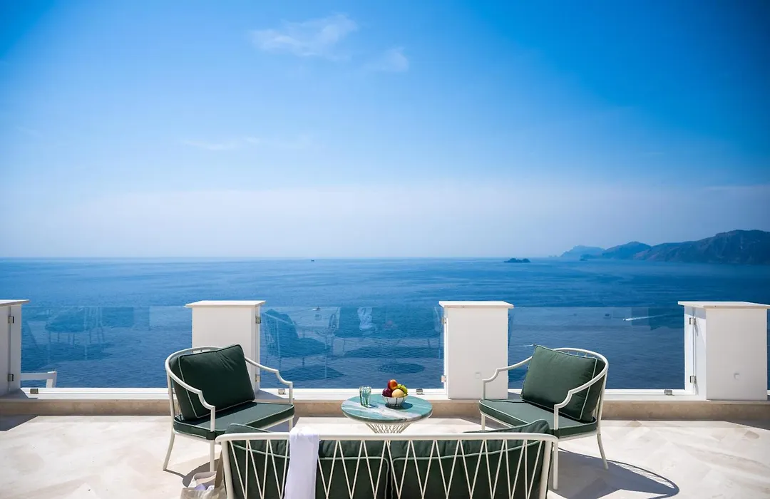 Maison Lilly - Luxury Accommodation-1