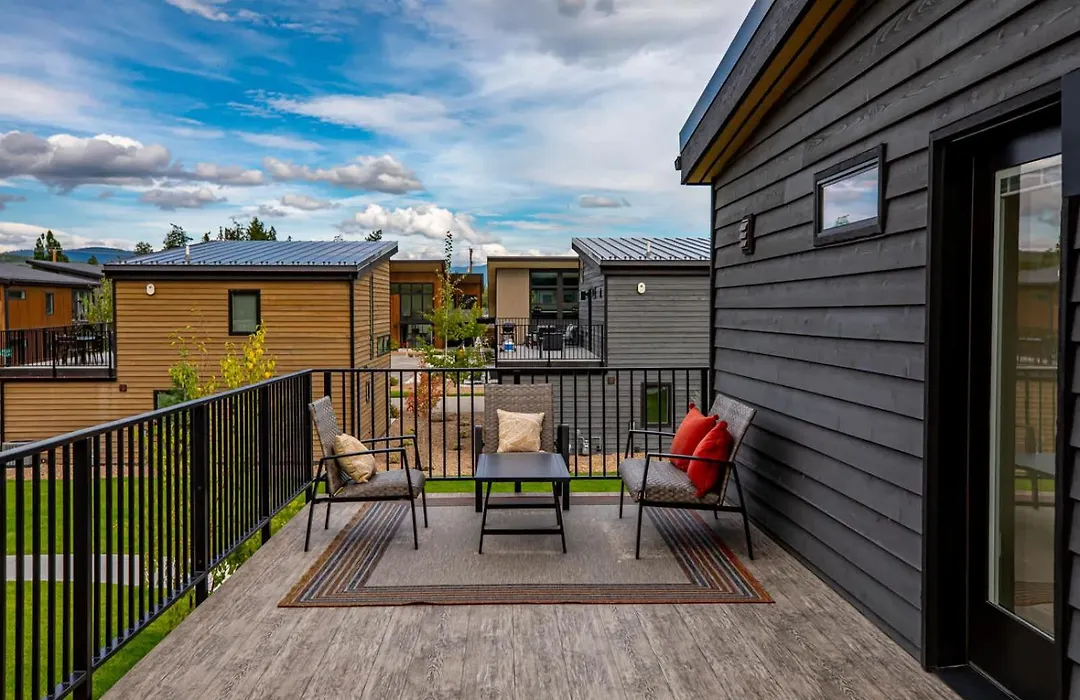 Modern Mountain Townhouse At The Quarry-1