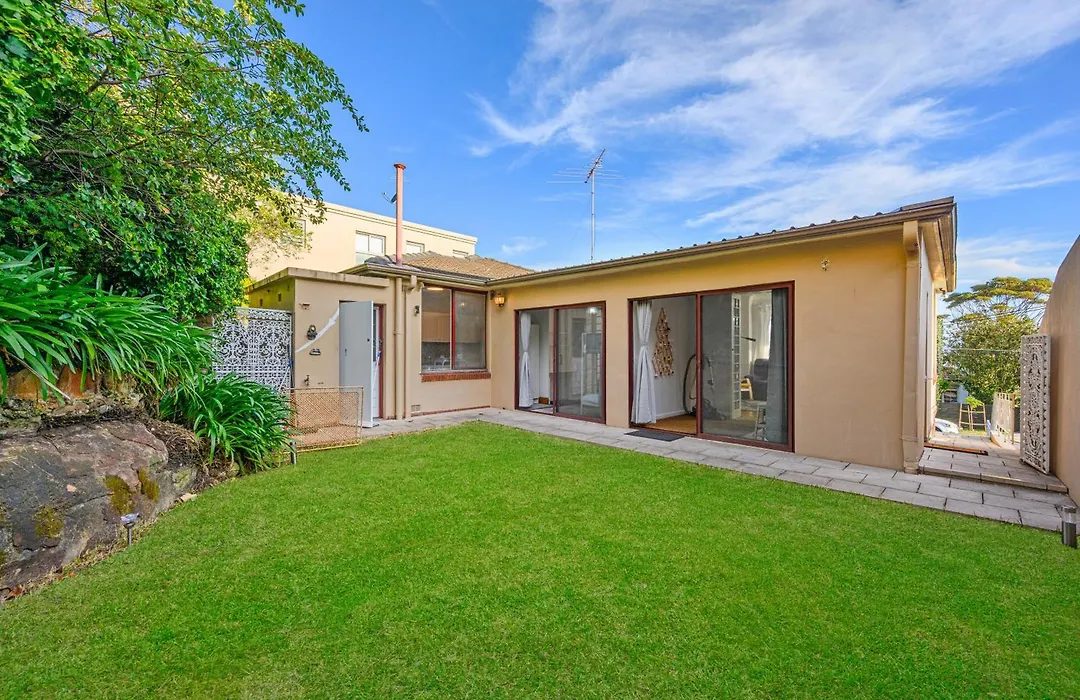 Bondi Beach 4Br House-1