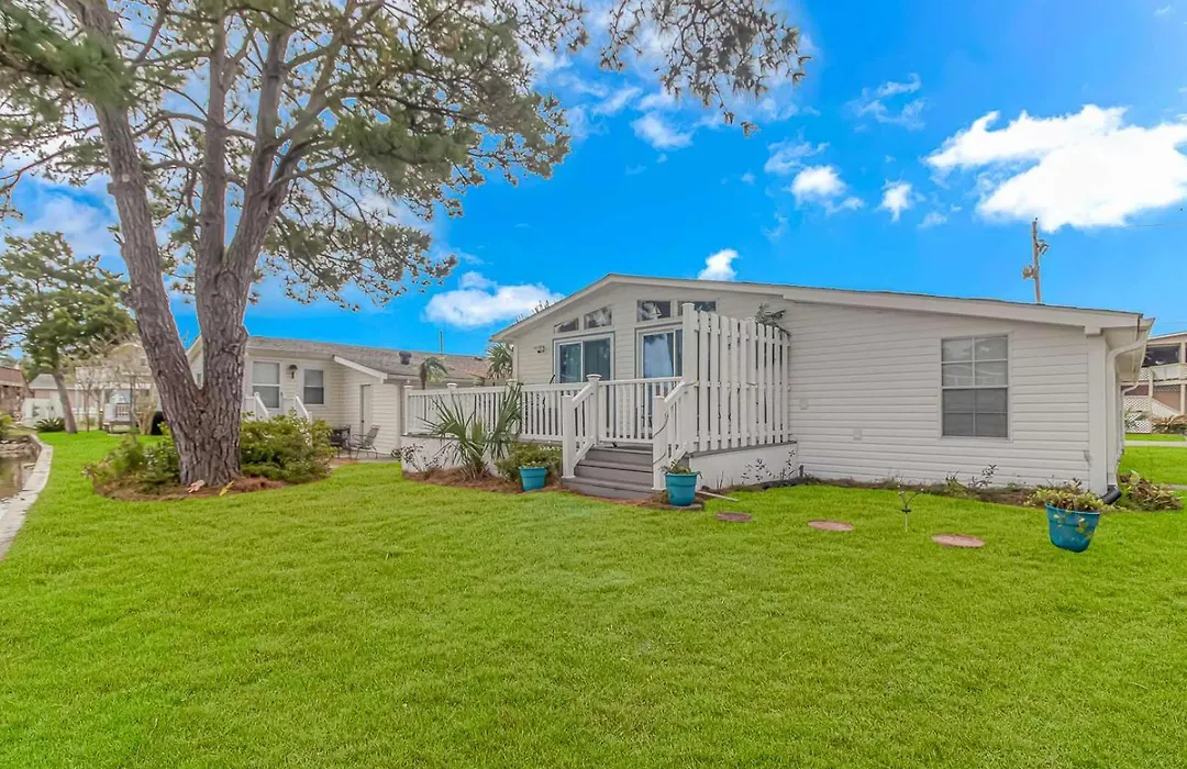 Oceanside Village - Great Amenities - Garden City Beach-1