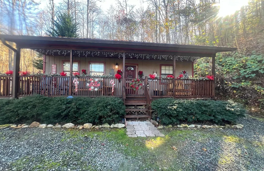 Blue Mist Mountain Retreat-1