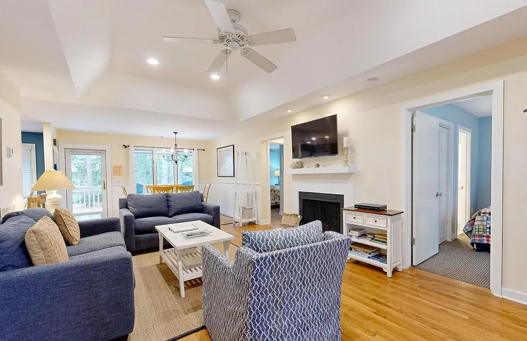 Inlet Cove 11-1