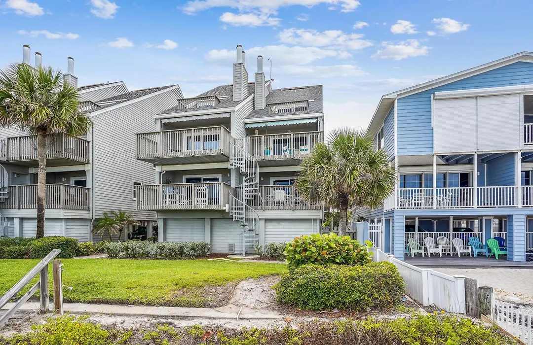 Pelican Pointe 5B-1