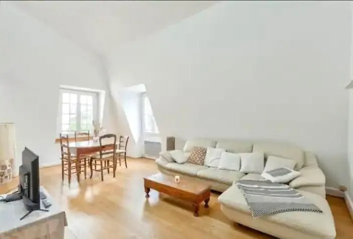 Chez Camille-1