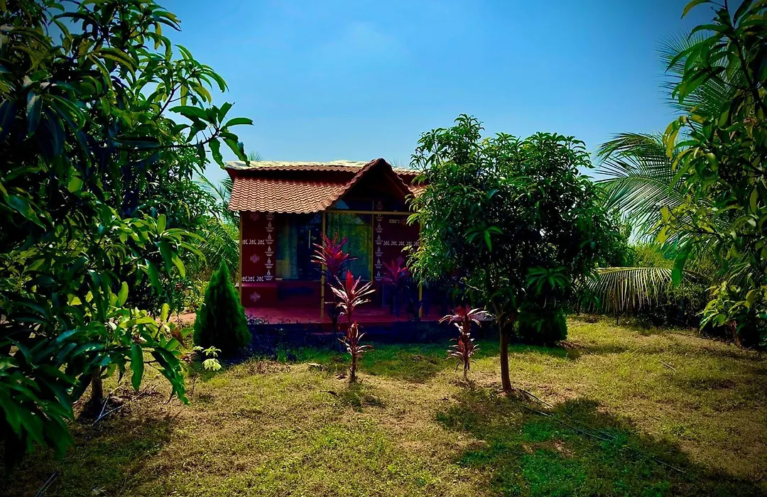 Mangohut Farmhouse Pool Villa-1
