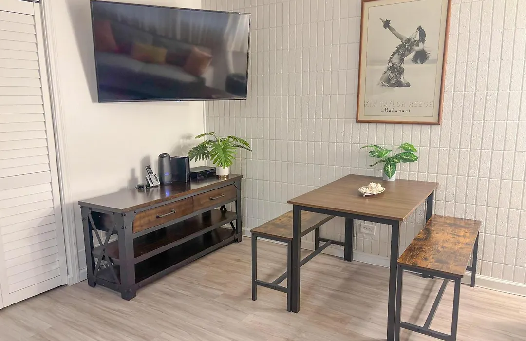 Relaxing Kalakauan 1-Bedroom-1