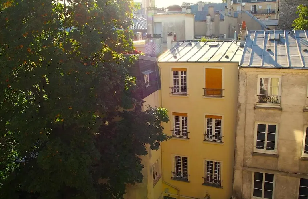 Charming Apt Near Pantheon-1
