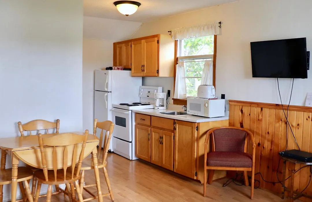 Shining Waters - Ingleside Cottages-1
