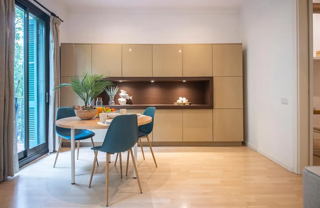 One Bedroom Apartment In Carrer Arago-1