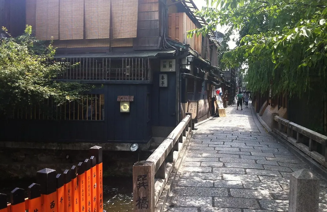 Sakara Gion-1