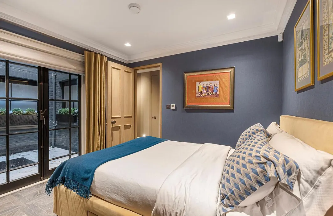 37 Cadogan Place Exquisite Maisonette-1