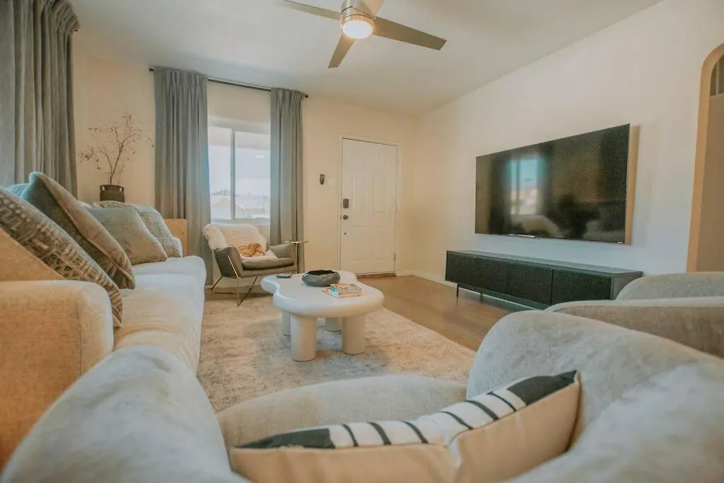 Casa Urbana-Close To Downtown-Hot Tub-Pet Friendly-No Pet Fees!-1