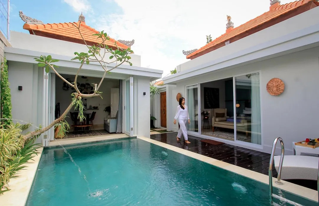 Saka Luxury Villa-1