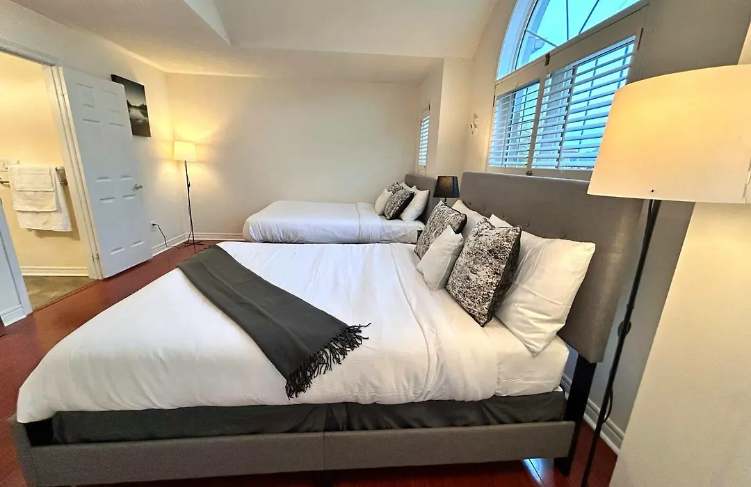 Spacious Detached House In Mississauga-1