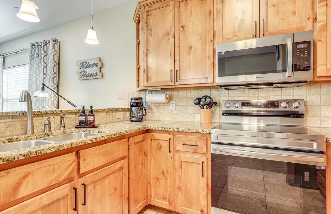 Direct Guadalupe River Access! Hill Country Condo-1