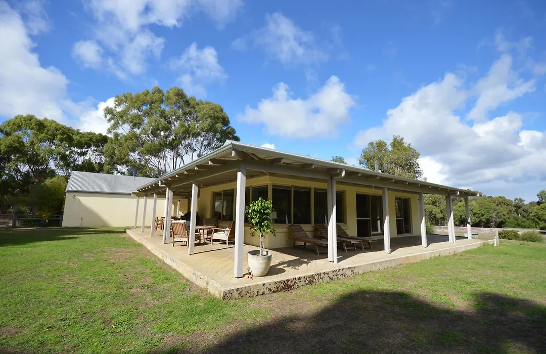 Acacia Chalets Margaret River-1