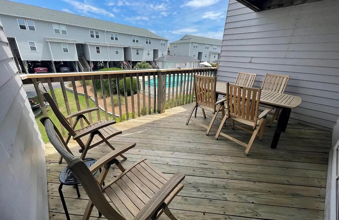 Turtle Cove 134 | Community Pool And Beach Access-1