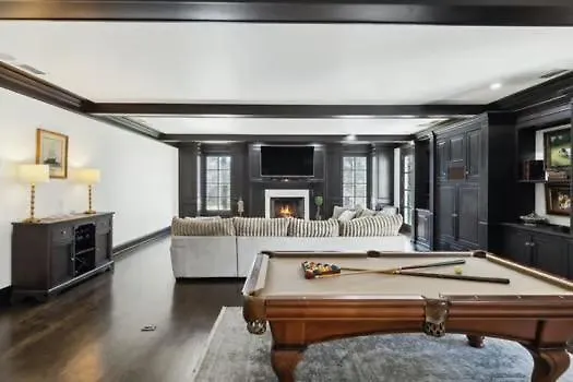 Music City Manor-1