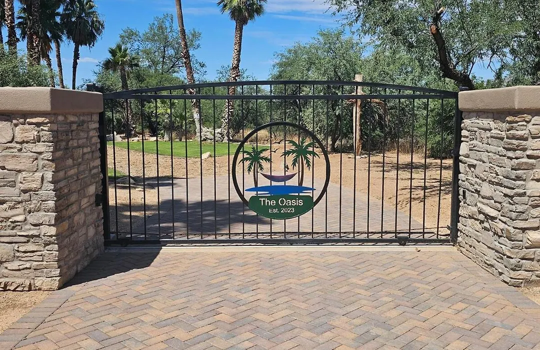 Tucson'S Hot Springs At The Oasis-1