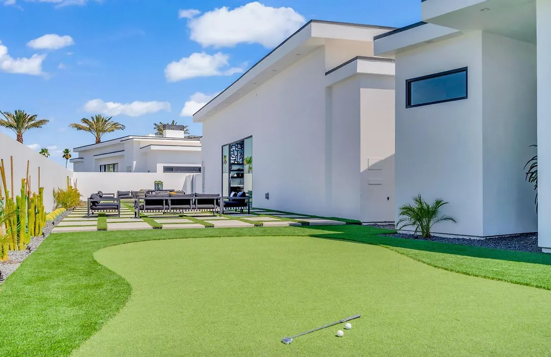 Bravo Collection Deluxe Villas-1