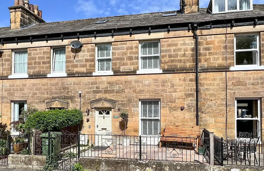 Darton Cottage-1