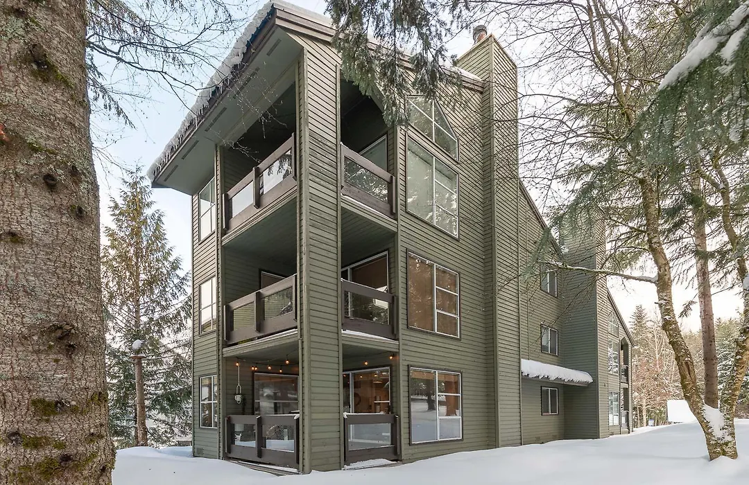 1Br In Powderview, Creekside, Bright And Cozy, Private Ski Storage, Fireplace, Free Parking-1