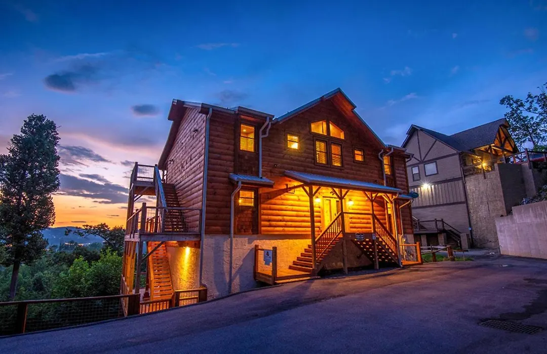 Bigger Bear Views Lodge-1